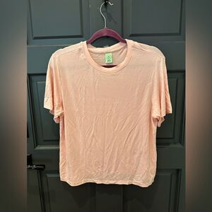 NWOT Honeydew peach top